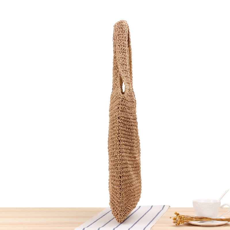 Shoulder bag made of braided straw