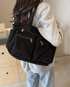 Solid color shopping bag made of railroad fleece