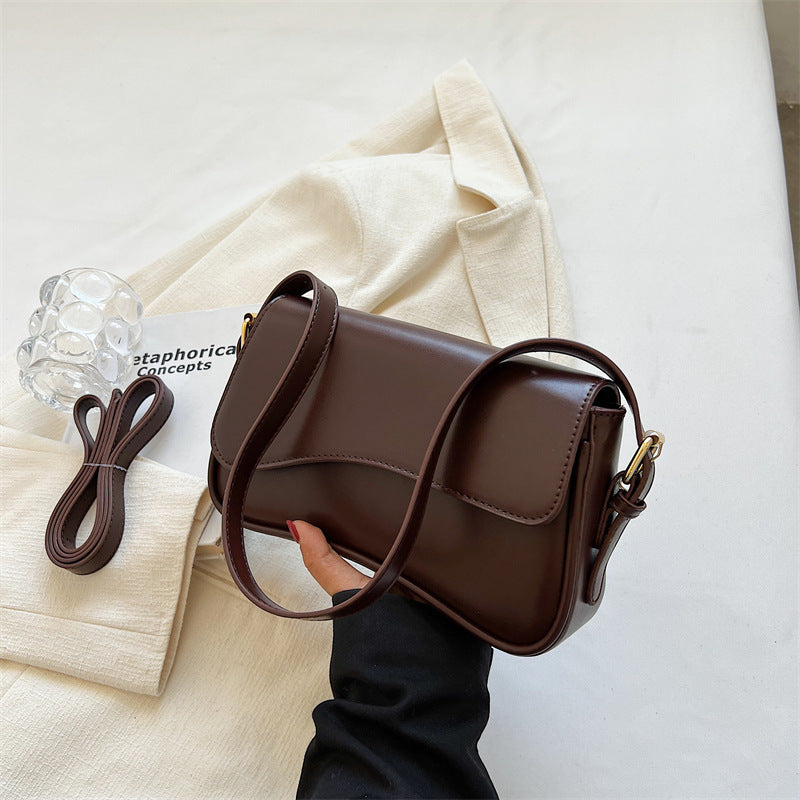 Compact Women's Shoulder Bag-modehaus-berger20250410-Calm Wears-Braun-Calm Wears