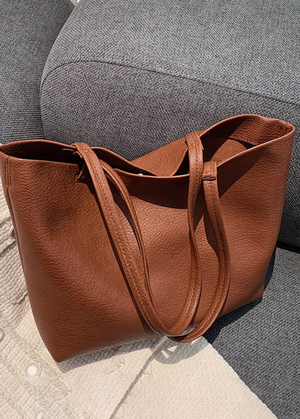 Spacious Women's Shoulder Bag Made of Soft Leather