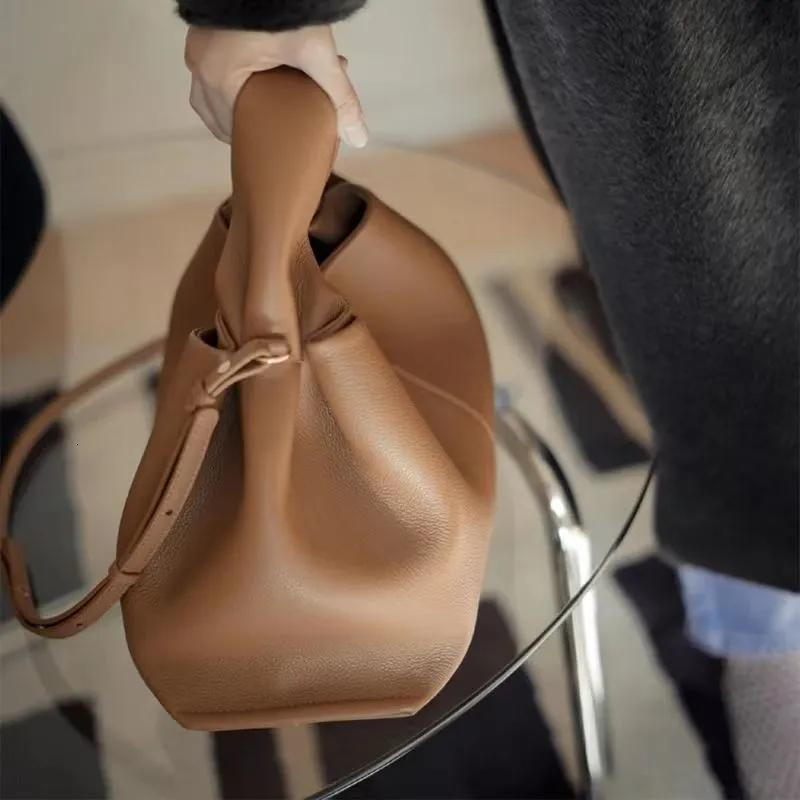 Soft Leather Shoulder Handbag-dione couture20260421-Calm Wears-Black-Calm Wears