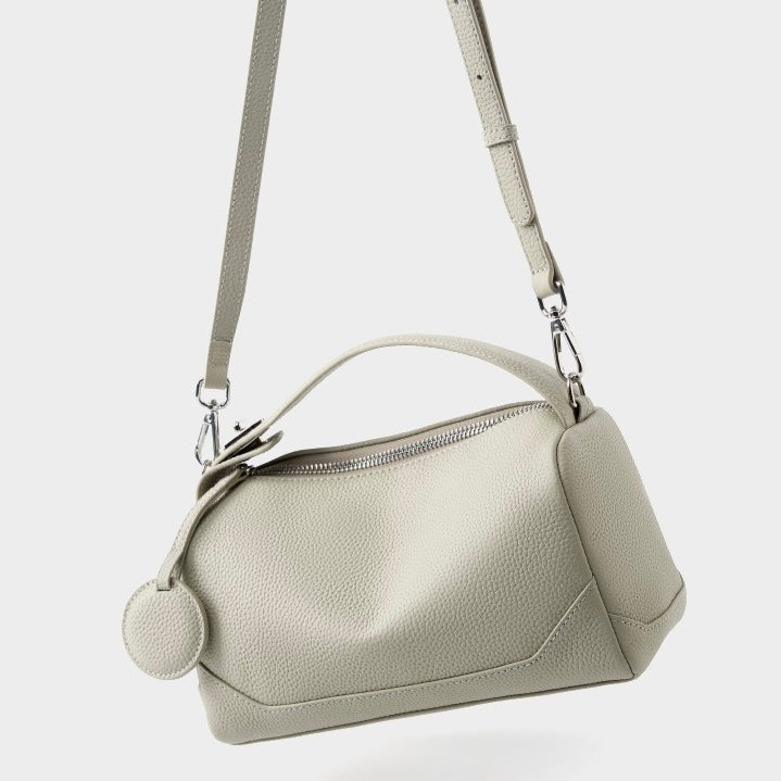 Quilted shoulder bag with shoulder strap-mayfair ellis20260422-Calm Wears-Off White-Calm Wears