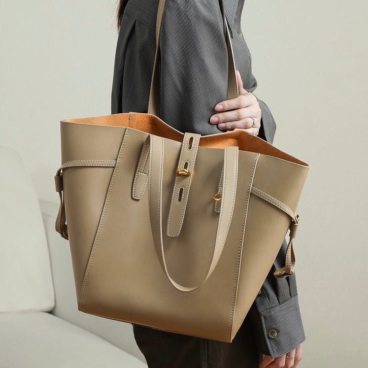 Women's Leather Tote Bag with Vintage Lock Buckle Detail-mayfair ellis20260422-Calm Wears-Khaki-Calm Wears
