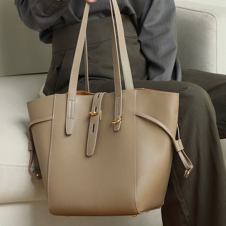Women's Leather Tote Bag with Vintage Lock Buckle Detail-mayfair ellis20260422-Calm Wears-Khaki-Calm Wears