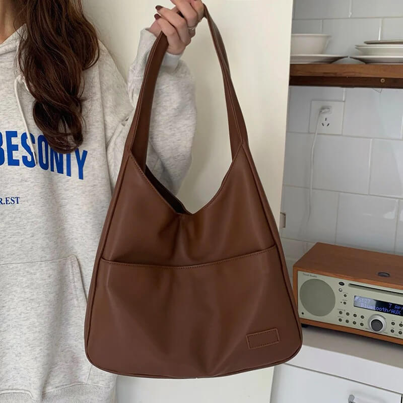Hobo crossbody bag made of synthetic leather courier bag