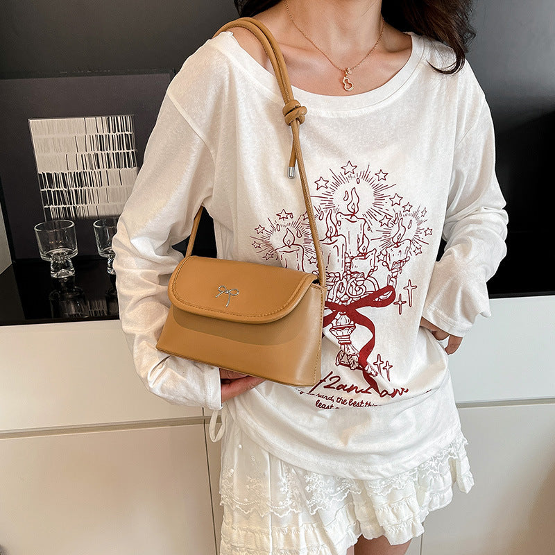 Minimalist Bow Detail Crossbody Handbag