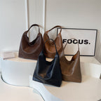 Minimalist Leather Tote Calm Wears