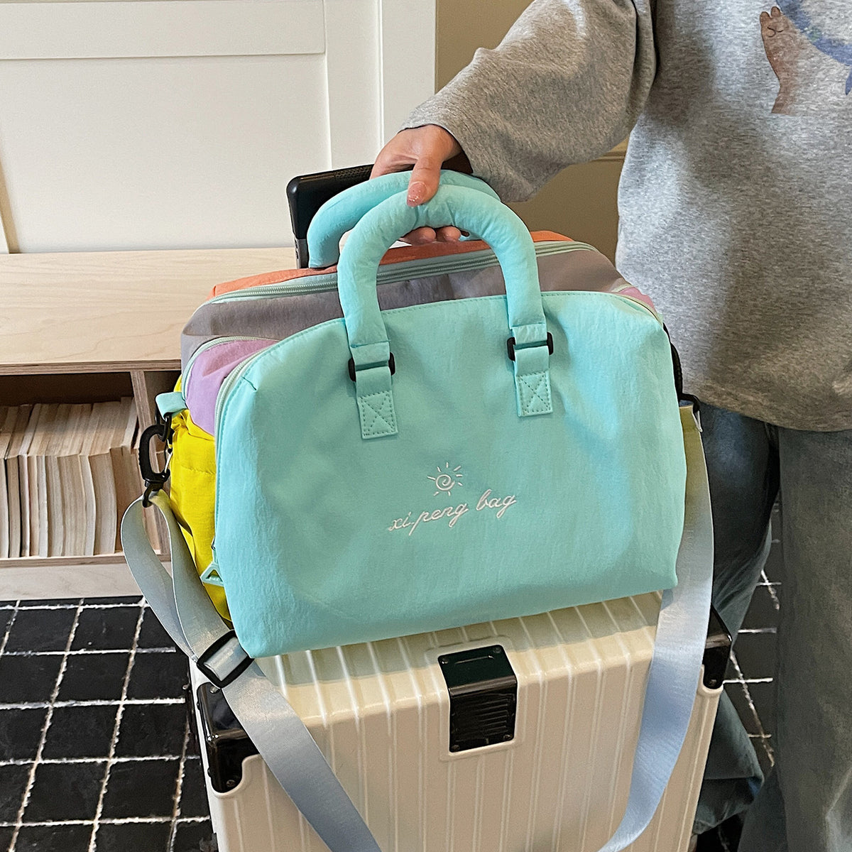 Stylish Multi-Compartment Travel Duffle