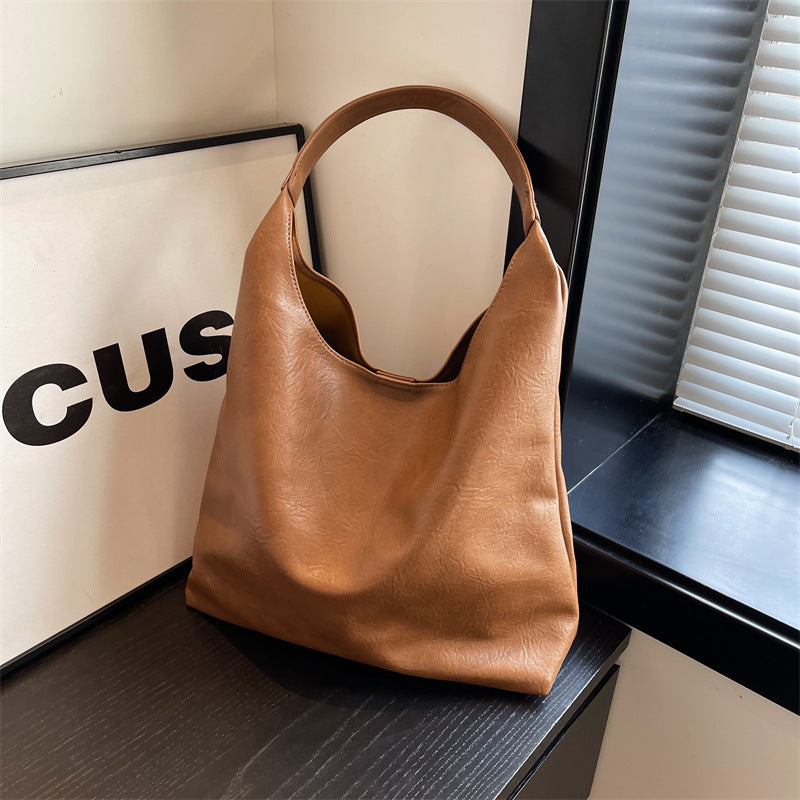 Minimalist Leather Tote Calm Wears