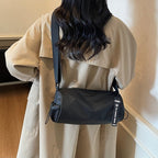 Fashionable clutch bag