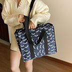 Versatile Large Capacity Tote Bag