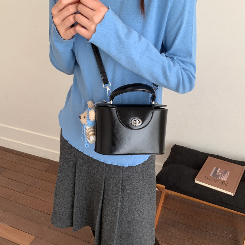 Women’s mini handbag with cute animal pendant-https://detail.1688.com/offer/1013354475175.html-Calm Wears-Black-Size: without pendant-Calm Wears