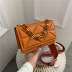 WoElegant Quilted Handheld Clutch