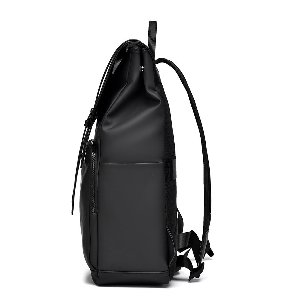 Elegant backpack with practical laptop compartment