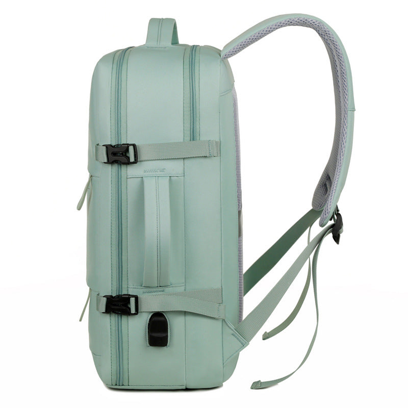 More elegant and functional laptop backpack