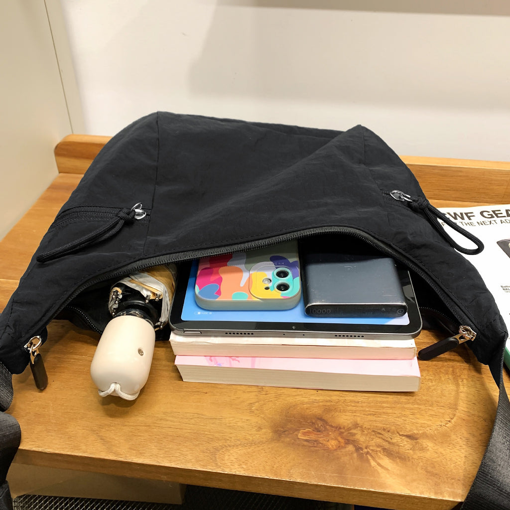 Sporty Shoulder Bag