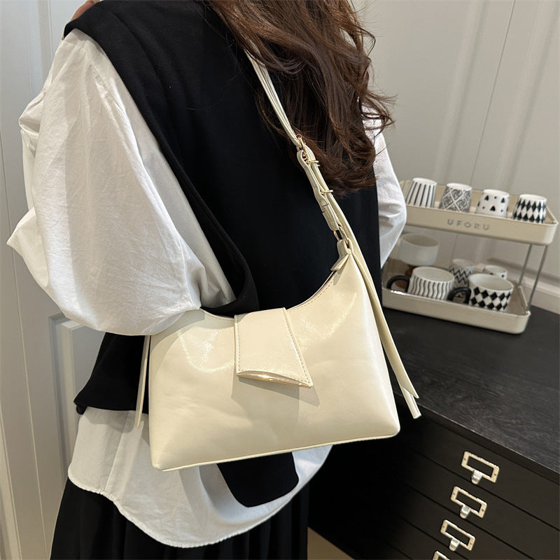 Luxurious Patent Leather Shoulder Bag