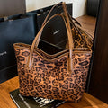Women's tote bag with modern leopard pattern and sturdy carrying handles-https://detail.1688.com/offer/991526116573.html-Calm Wears-Braun-nothing-Calm Wears