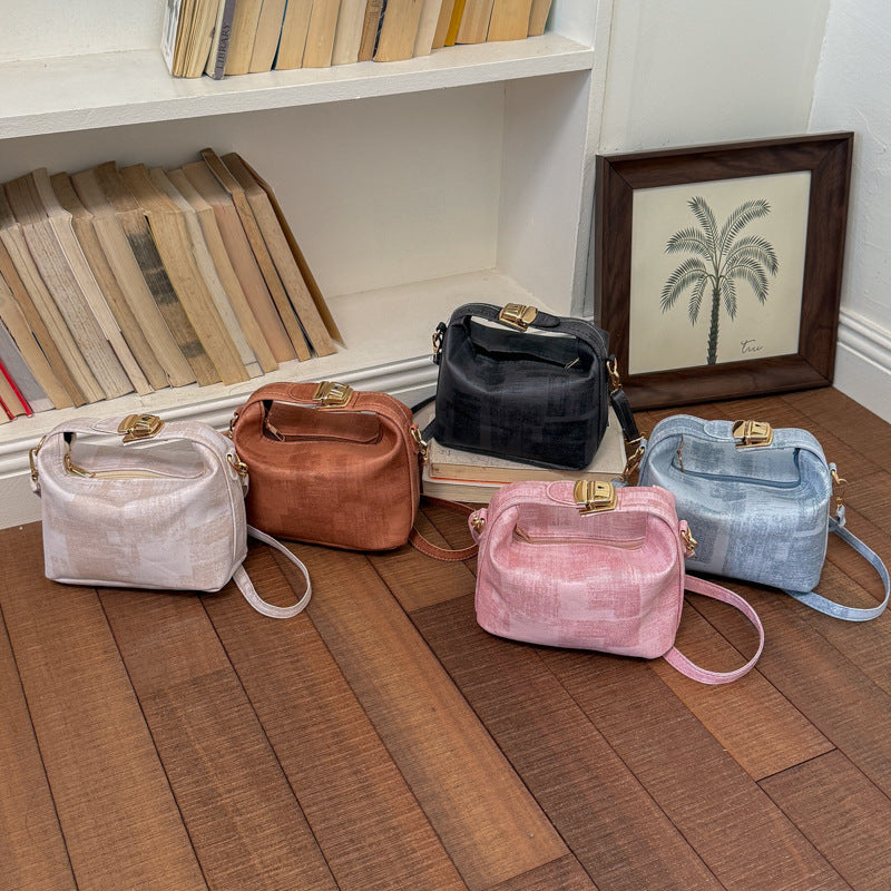 Women’s mini handbag in modern design