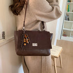 Women's elegant shoulder bag made of high-quality faux leather with playful charm-https://detail.1688.com/offer/989546390871.html-Calm Wears-Braun-Size: With pendant-Calm Wears