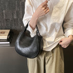 Women's shoulder bag made of high-quality artificial leather with fashionable trim-https://detail.1688.com/offer/1016565207426.html-Calm Wears-Braun-nothing-Calm Wears
