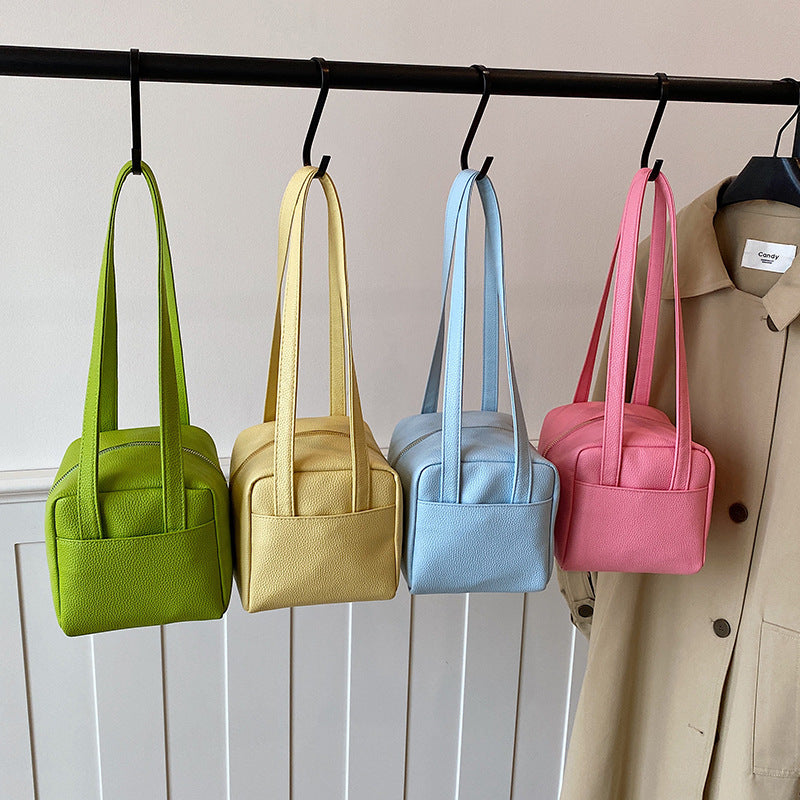 WoCompact Textured Handbag