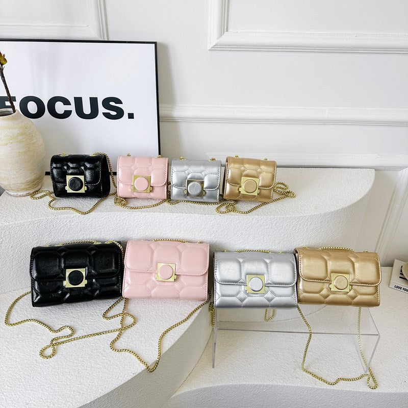 Ladies elegant wrist bag with coordinated mini wallet