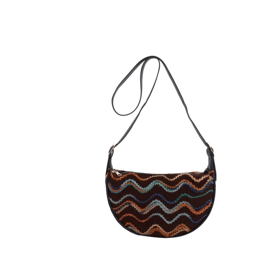 Vintage-Inspired Woven Crossbody Bag