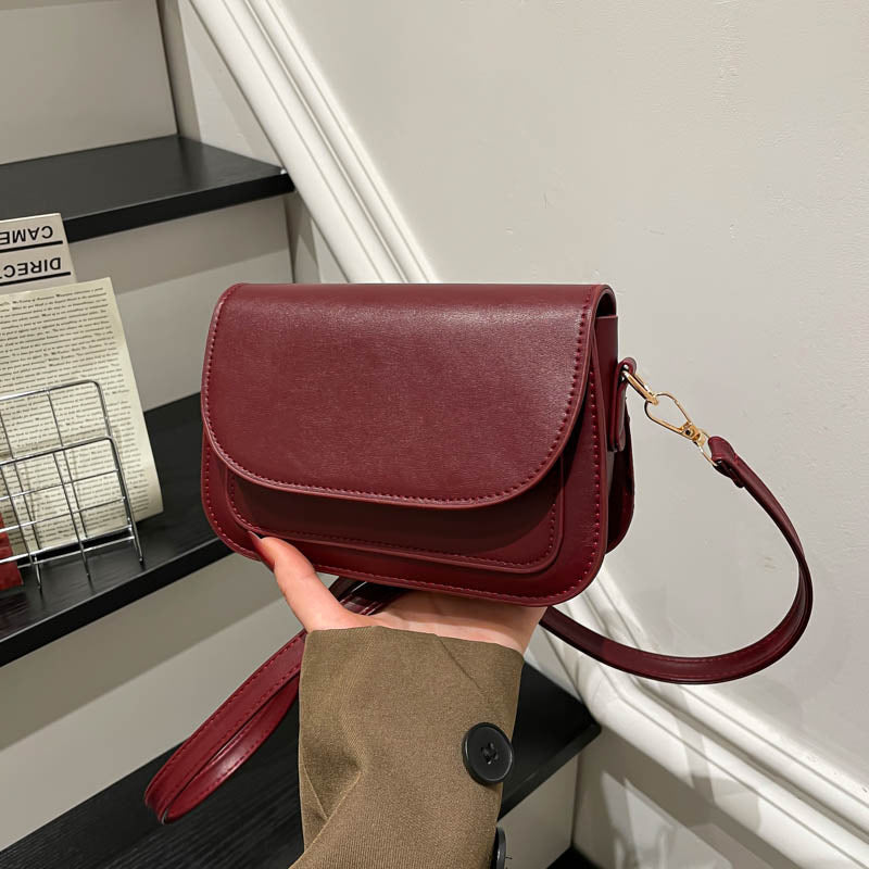 Shoulder Bag with Flap-dione couture20260420-Calm Wears-Red-Calm Wears