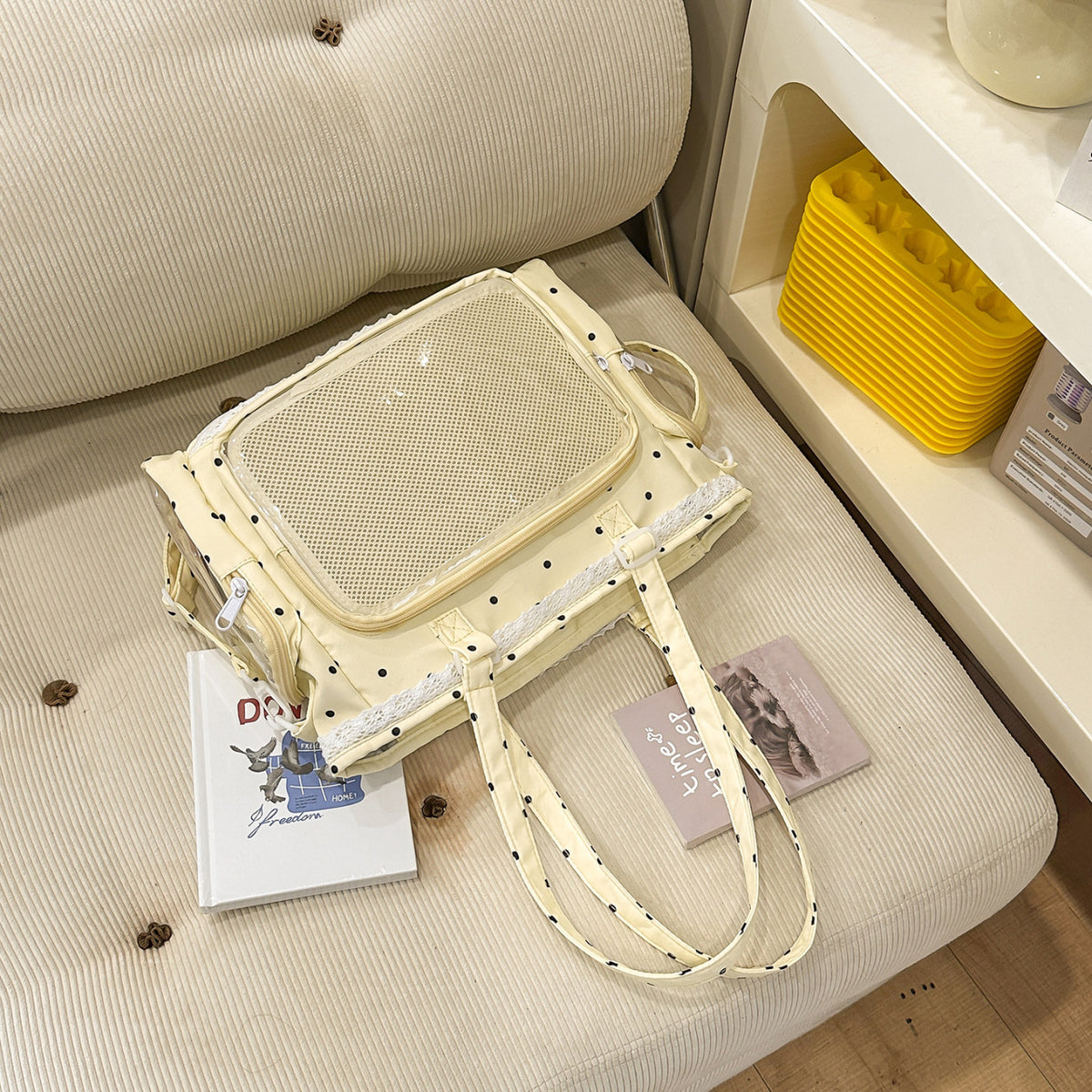 Handbag with Transparent Compartment Division and Playful Application Design