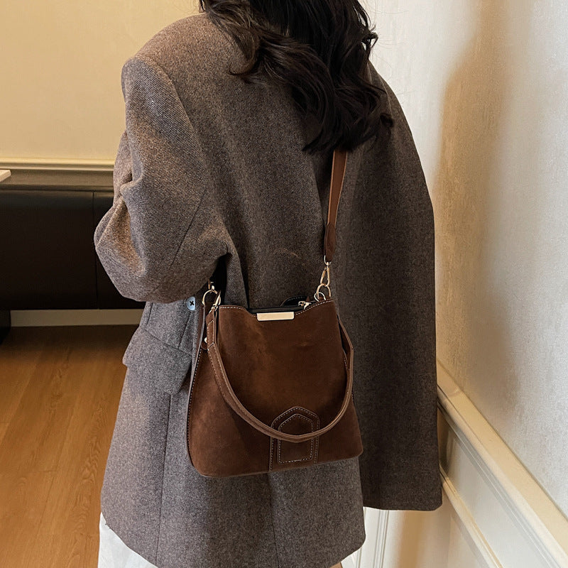Women’s practical shoulder bag made of high-quality suede-https://detail.1688.com/offer/993071677292.html-Calm Wears-Braun-nothing-Calm Wears