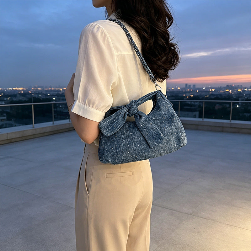Stylish Bow-Embellished Handbag