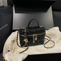 Women’s elegant quilted mini handbag with detachable shoulder strap