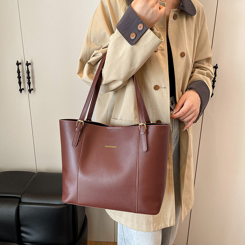Sleek Minimalist Leather Tote Bag