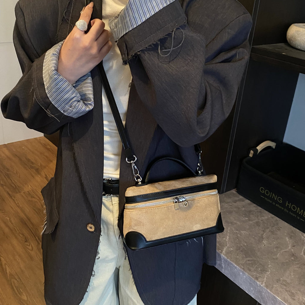 Women's shoulder bag made of soft suede leather with practical compartments-https://detail.1688.com/offer/986186060235.html-Calm Wears-Braun-nothing-Calm Wears