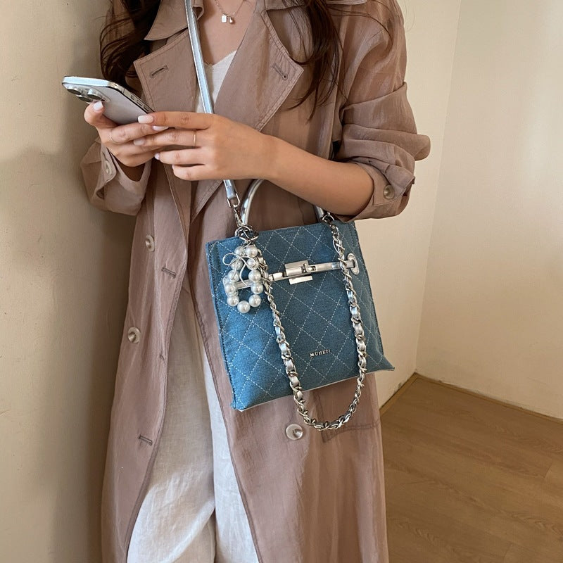 Ladies Mini Shopper Bag with Luxurious Chain Pendant