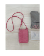 Fashionable shoulder bag with braided shoulder strap