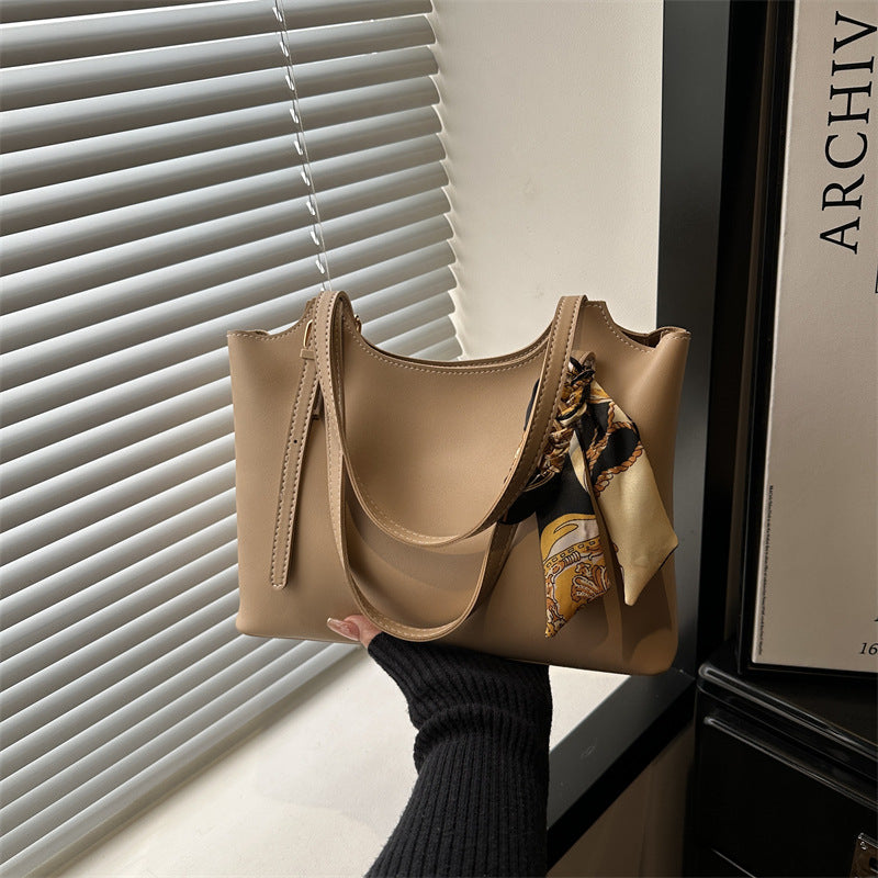 Ladies elegant tote bag with fine carrying strap and fashionable accessories-https://detail.1688.com/offer/1044027845030.html-Calm Wears-Khaki-nothing-Calm Wears