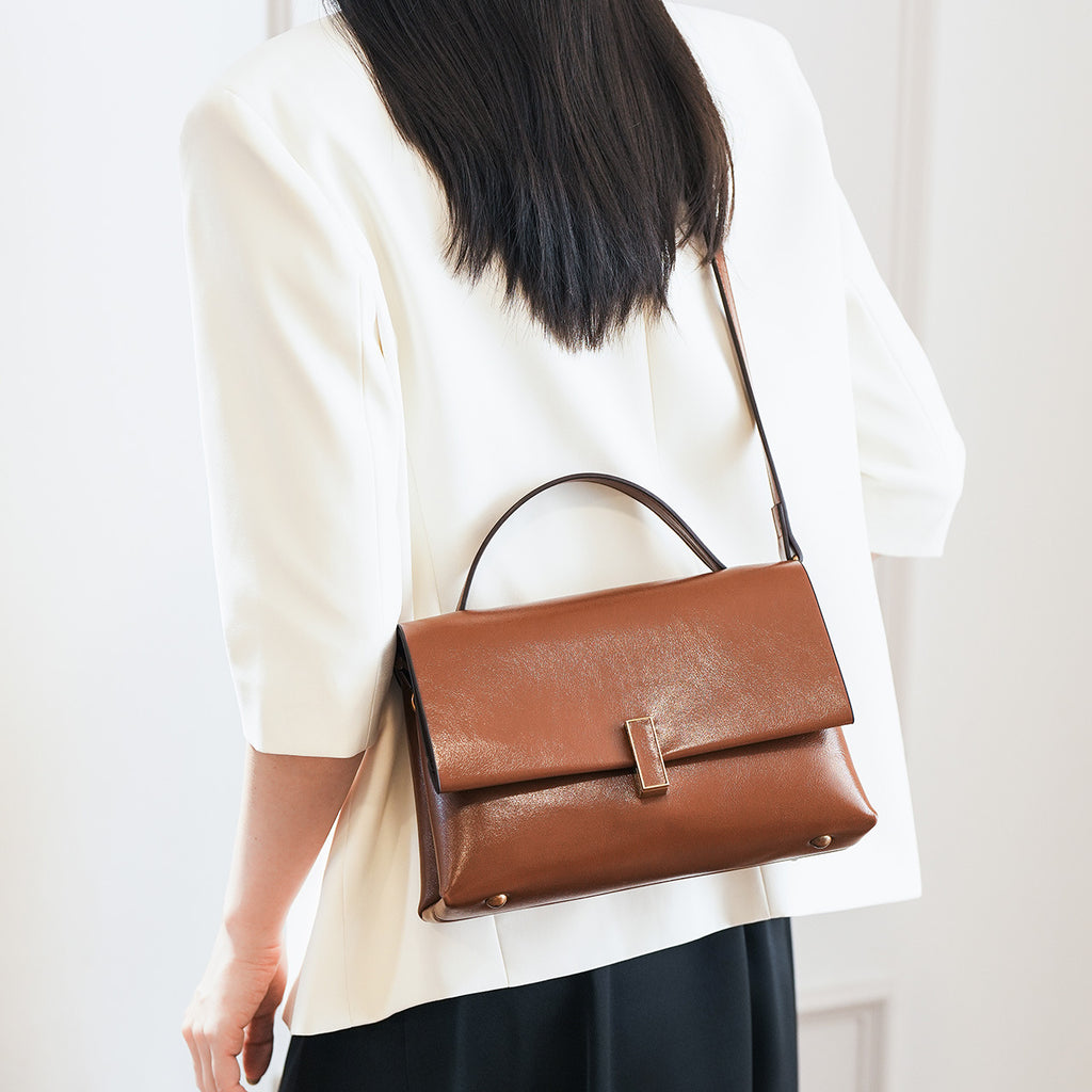 Elegant Structured Handbag  1785771151