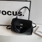 Handbag with Elegant and Modern Design