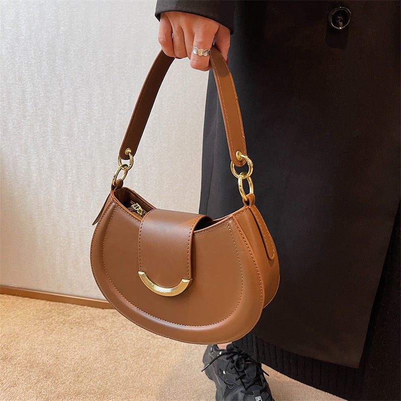 Ladies crossbody bag with elegant chain closure-https://detail.1688.com/offer/695305931310.html-Calm Wears-Black-nothing-Calm Wears