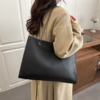Women elegant tote bag with practical inner compartment and stylish chain strap-https://detail.1688.com/offer/1038616988417.html-Calm Wears-Braun-nothing-Calm Wears