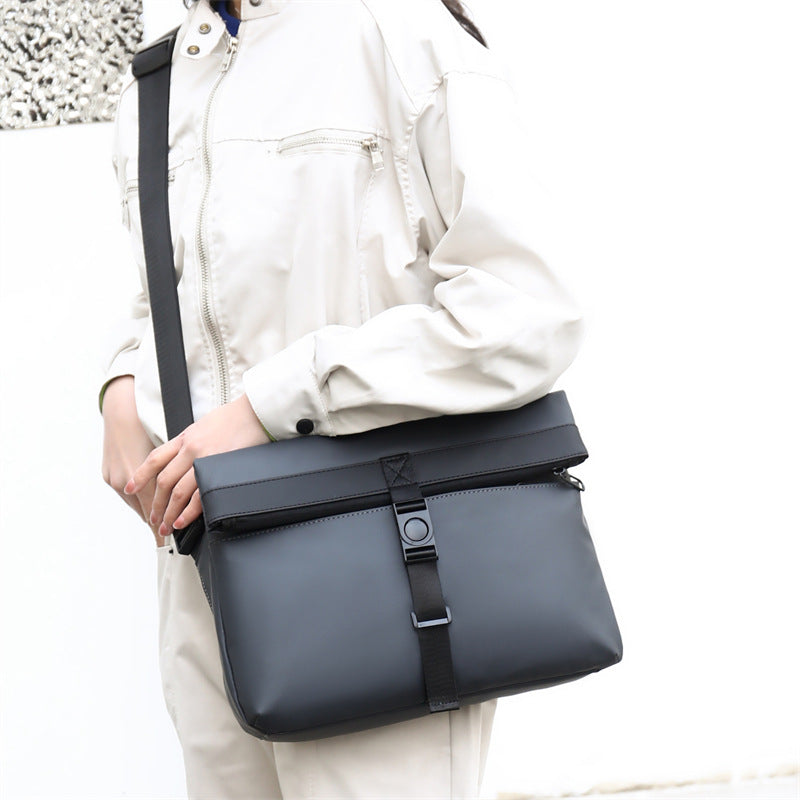 Water-Resistant Messenger Bag Calm Wears