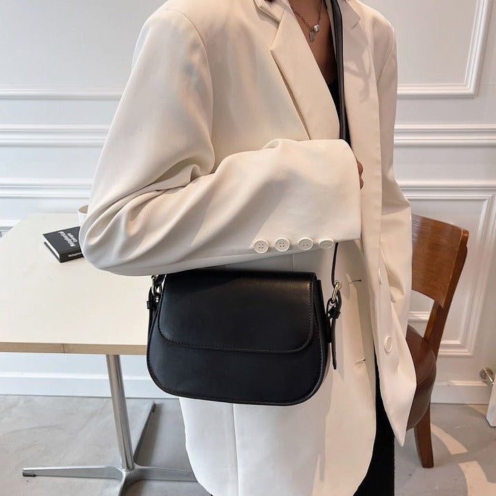 Handmade leather shoulder bag