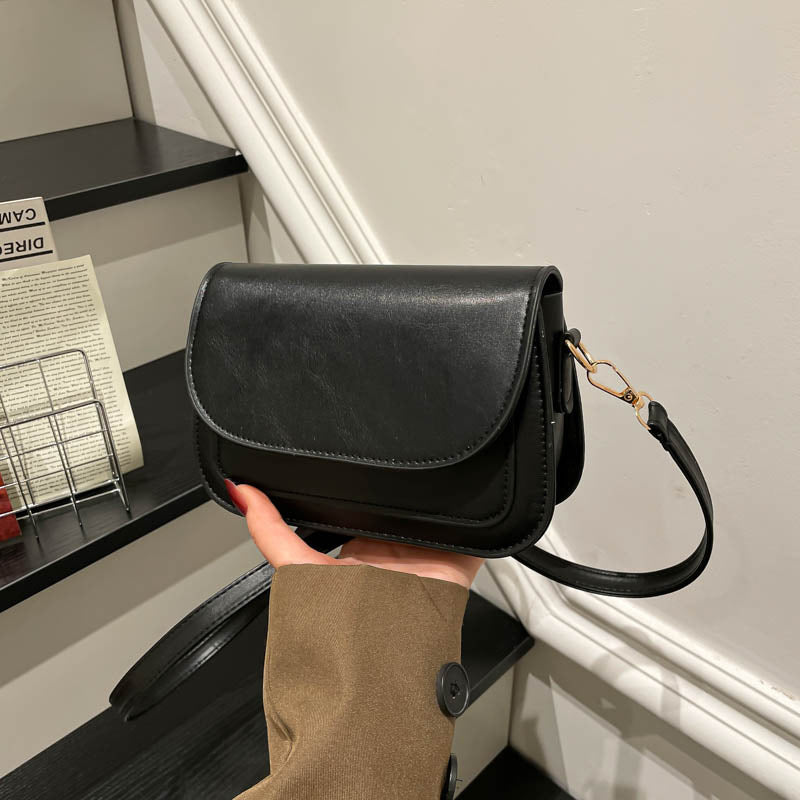 Shoulder Bag with Flap-dione couture20260420-Calm Wears-Black-Calm Wears
