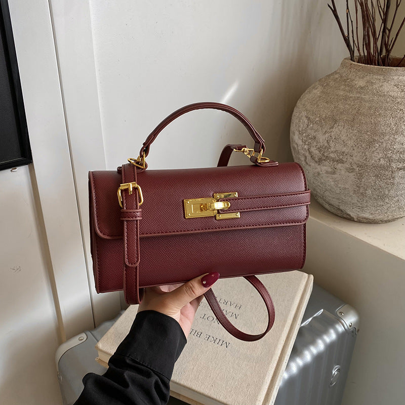 Women's Designer Shoulder Bag with Luxurious Chain Closure-https://detail.1688.com/offer/987310615935.html-Calm Wears-Wine red-nothing-Calm Wears