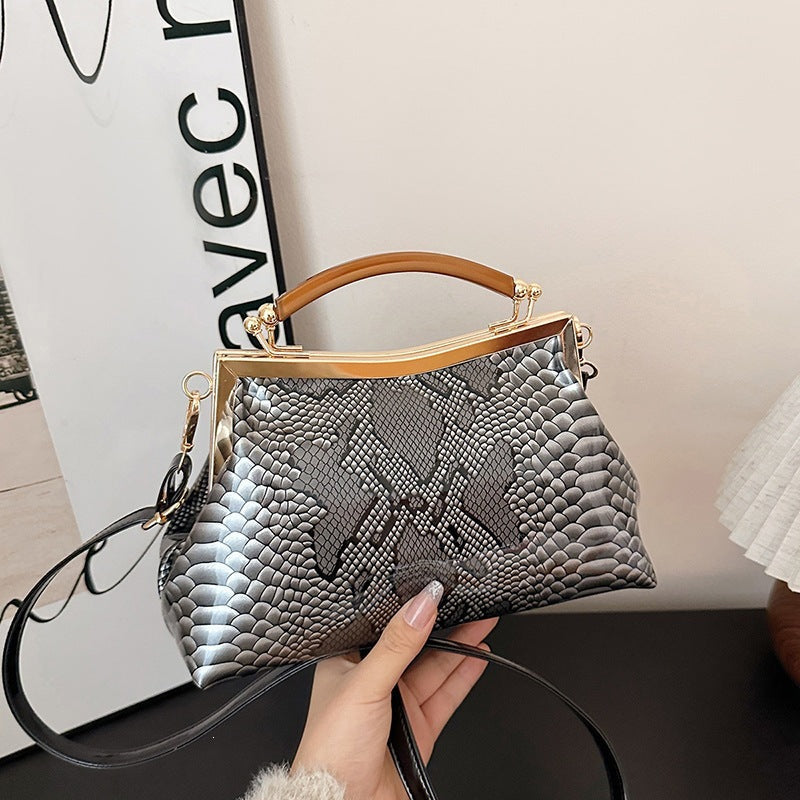 Ladies elegant tote bag in stylish snake leather look-https://detail.1688.com/offer/1052142027406.html-Calm Wears-Gold-231015-Calm Wears