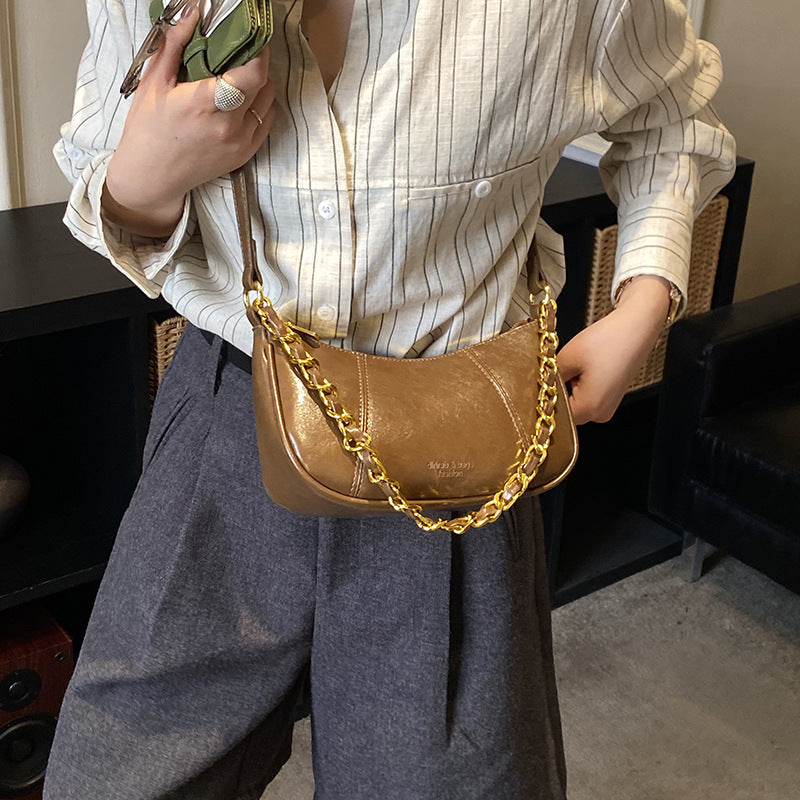 Women's shoulder bag with elegant chain accent-https://detail.1688.com/offer/1011424470777.html-Calm Wears-Braun-nothing-Calm Wears