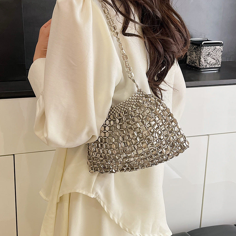 Fashionable shoulder bag