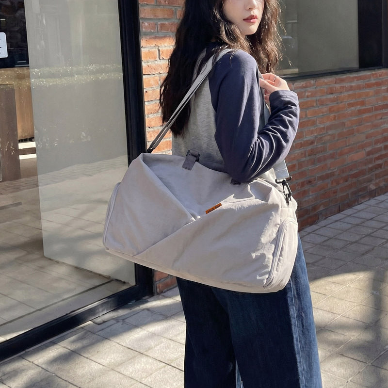 Versatile Minimalist Travel Duffle